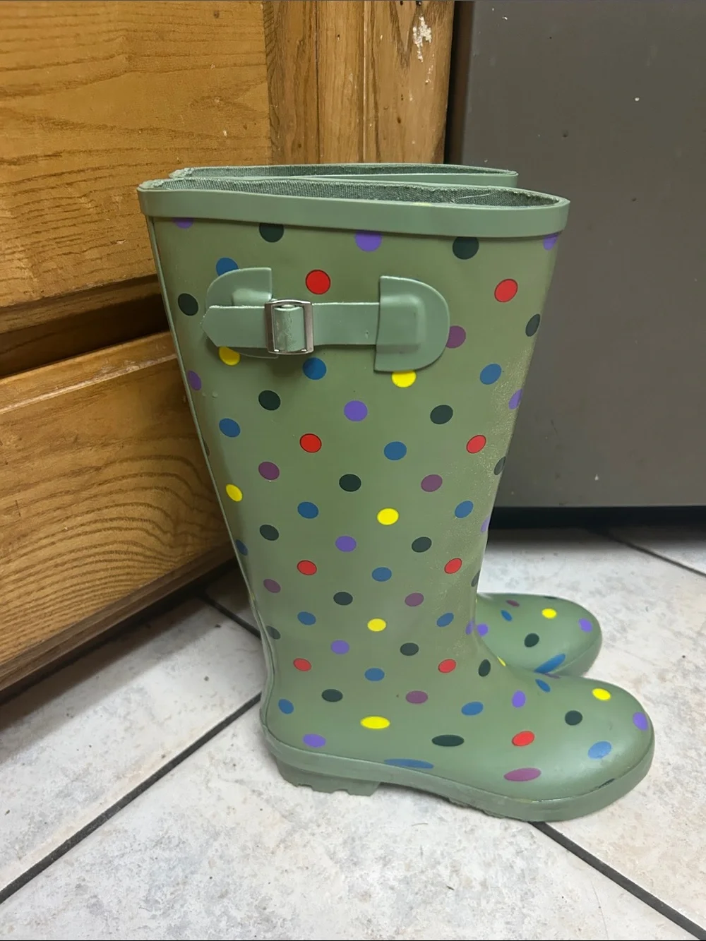 Time and Tru Rain Boots
